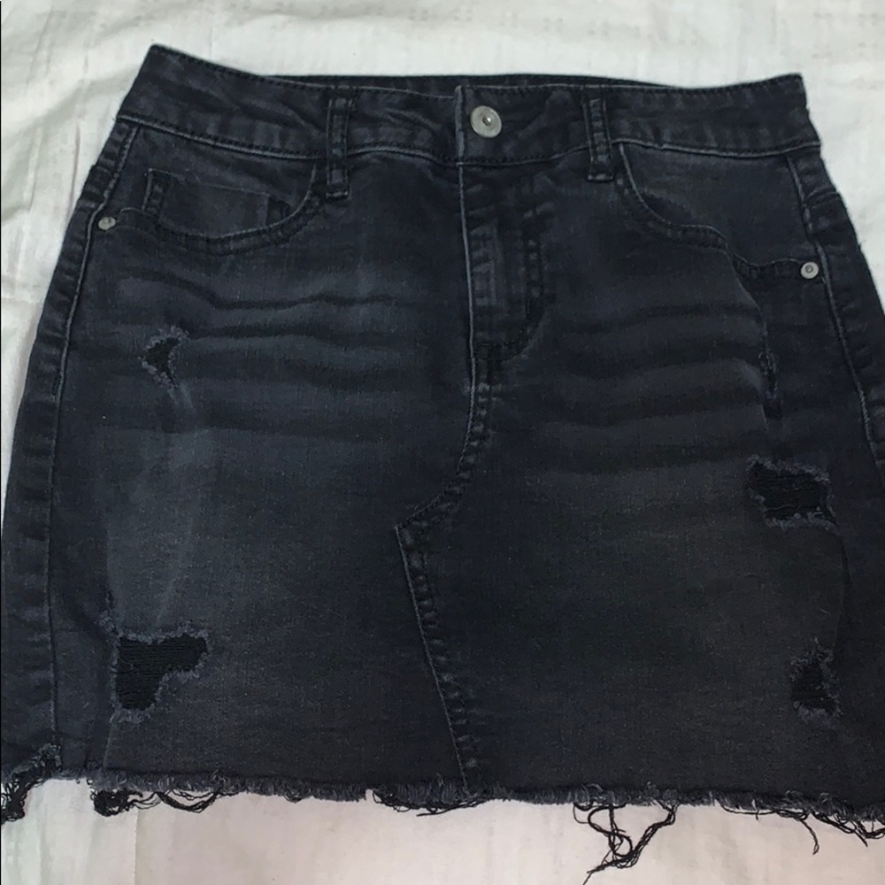 BLACK RIPPED JEAN SKIRT!